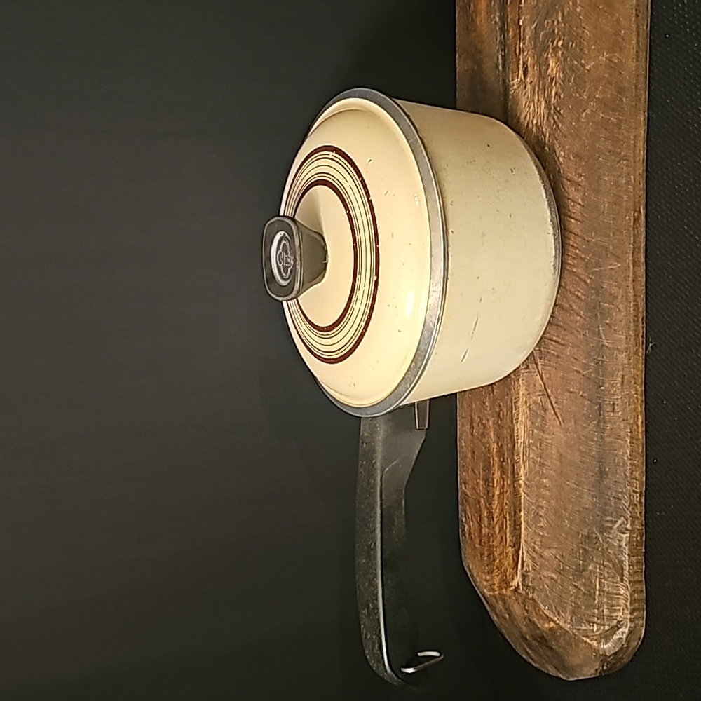 Club Pot with Lid